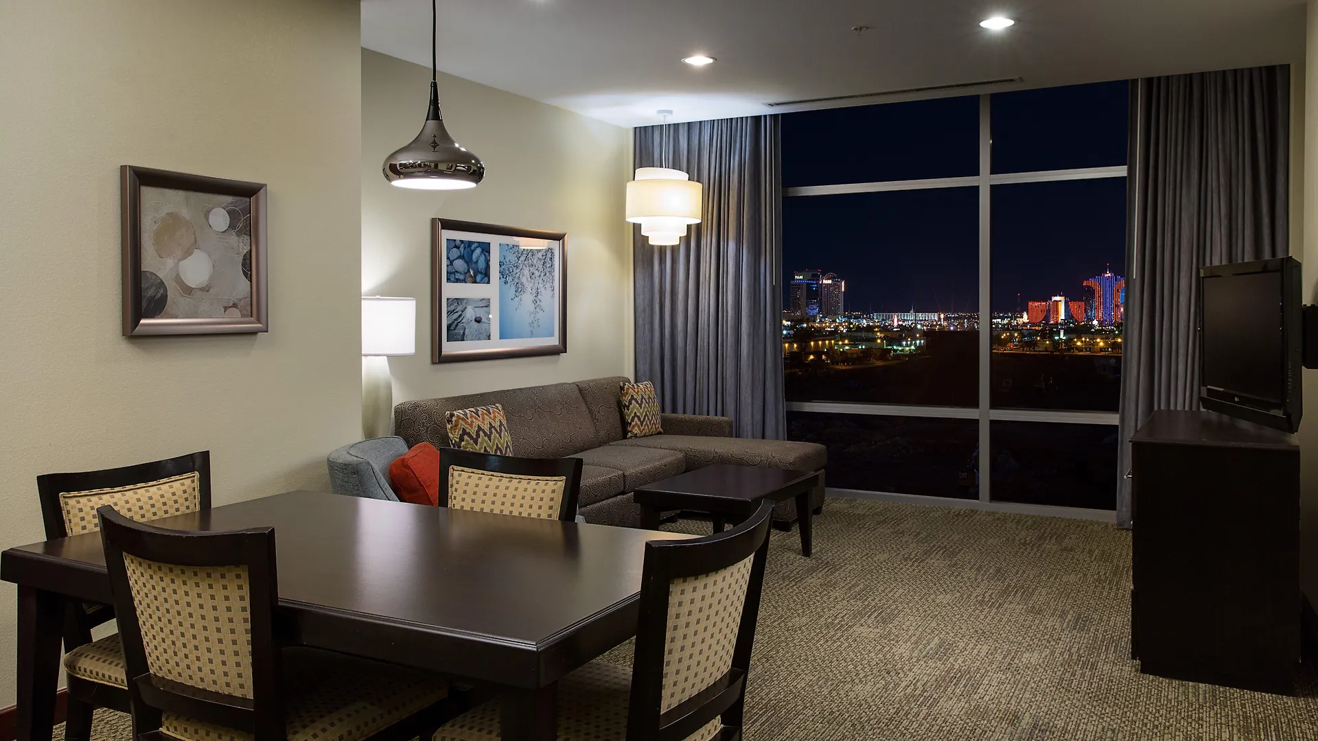 Staybridge Suites Las Vegas - Stadium District Hotel
