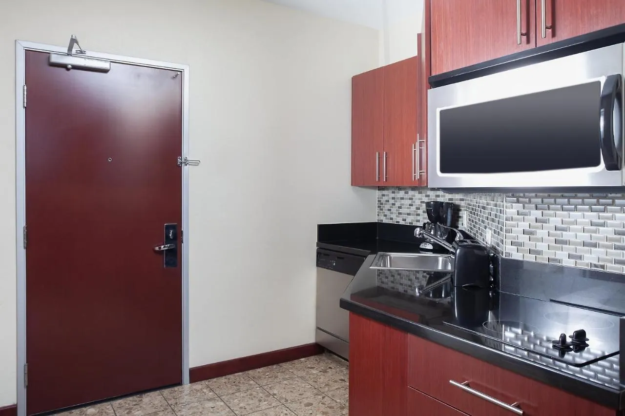 Staybridge Suites Las Vegas - Stadium District 3*,