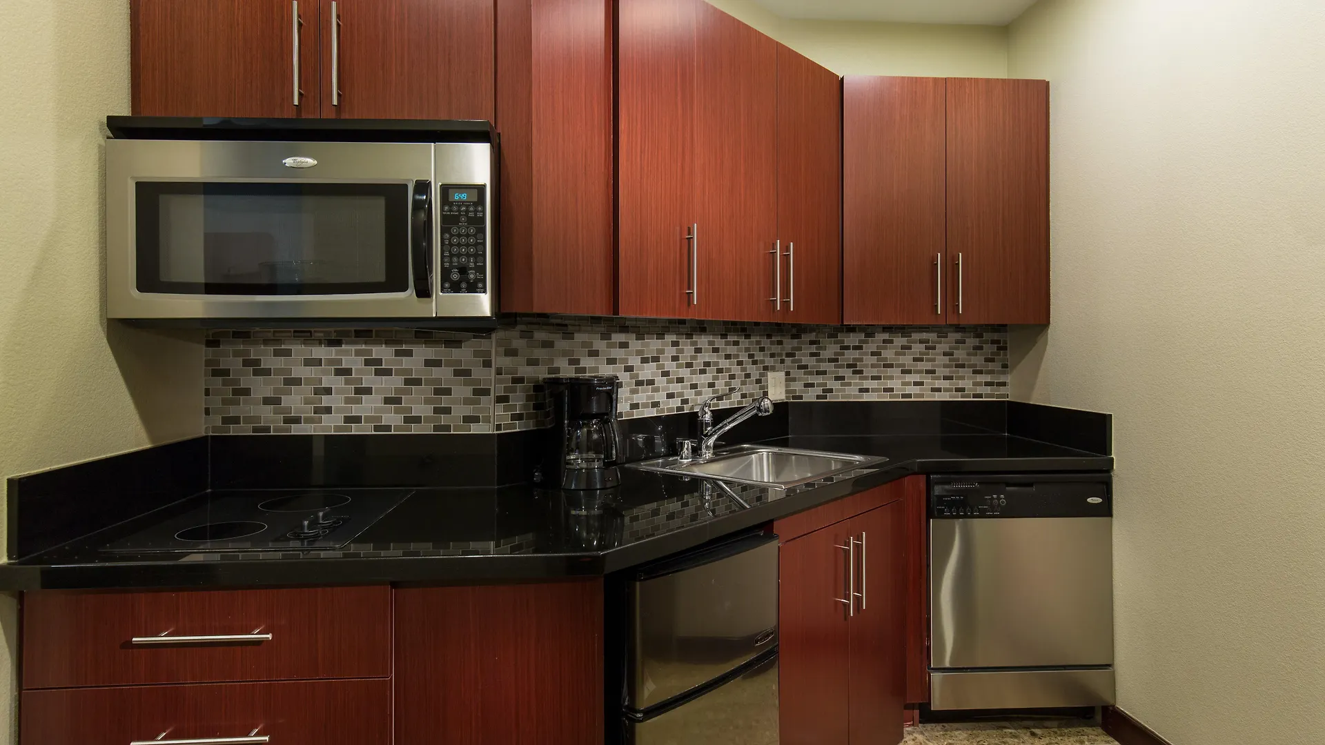 Staybridge Suites Las Vegas - Stadium District Hotel