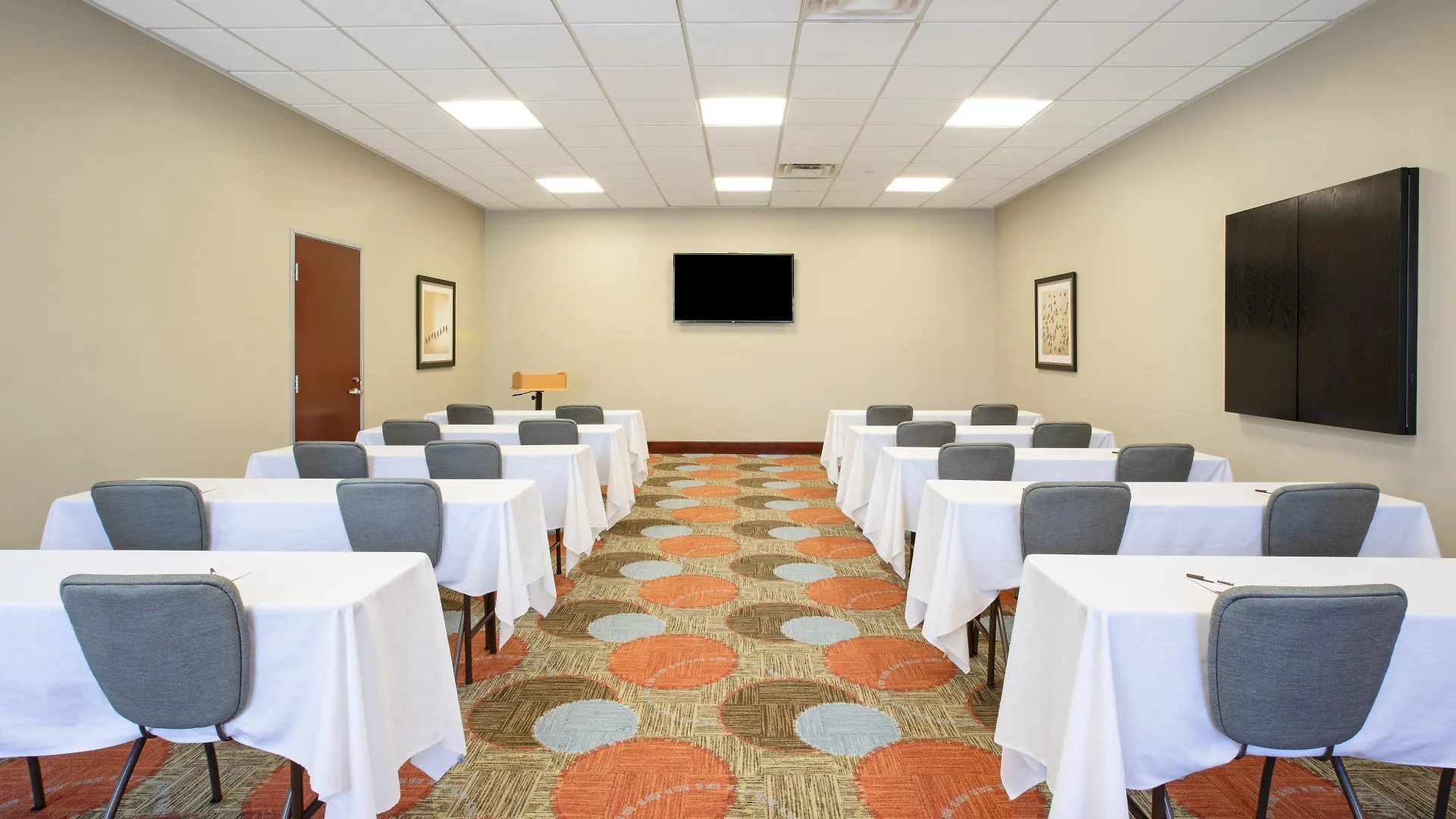 Staybridge Suites Las Vegas - Stadium District