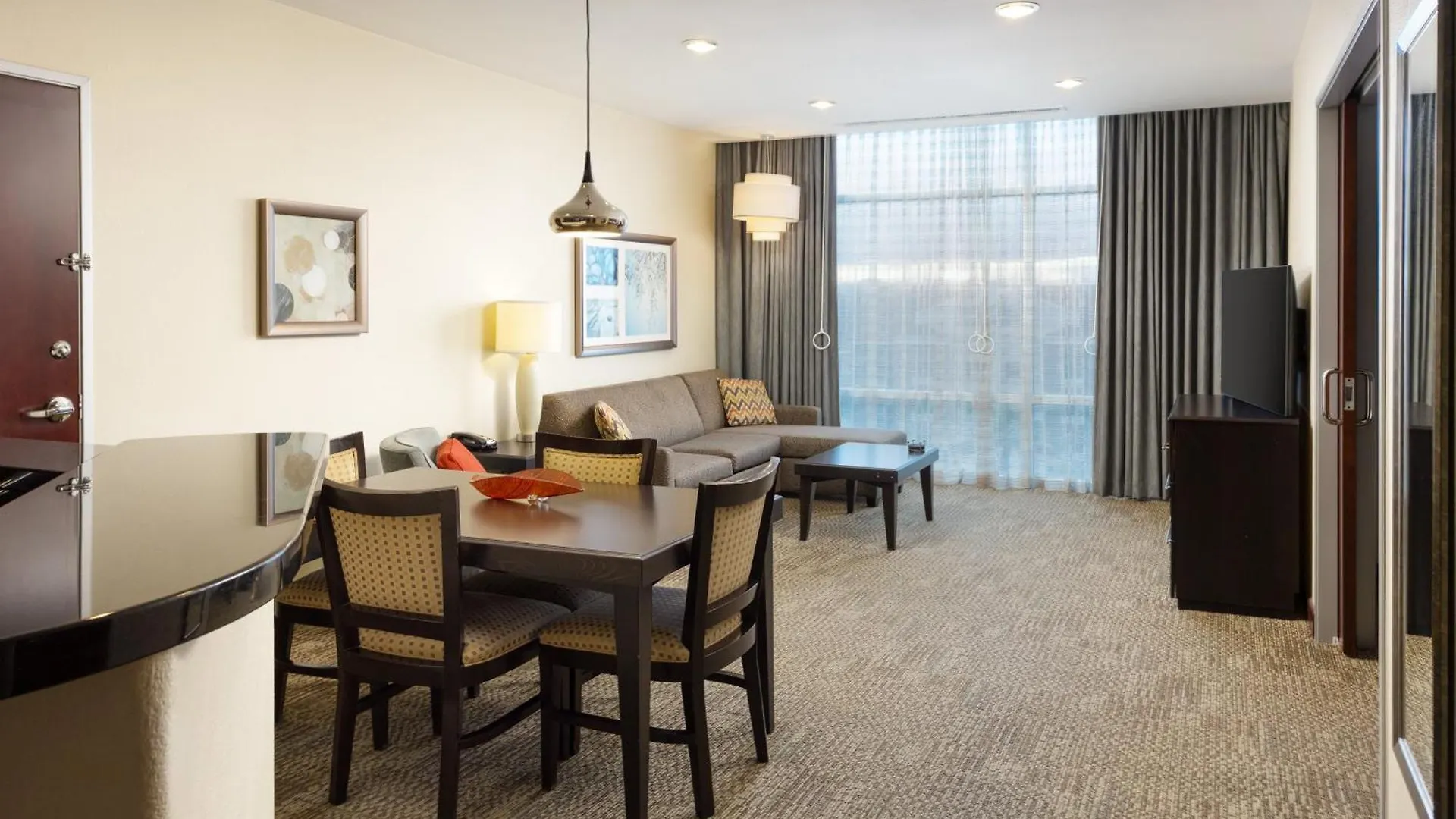 Staybridge Suites Las Vegas - Stadium District Hotel